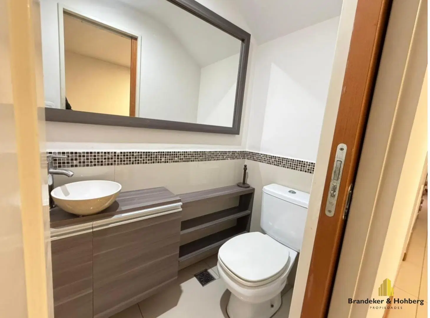 Triplex de 5 ambientes con jardin y Quincho 2
