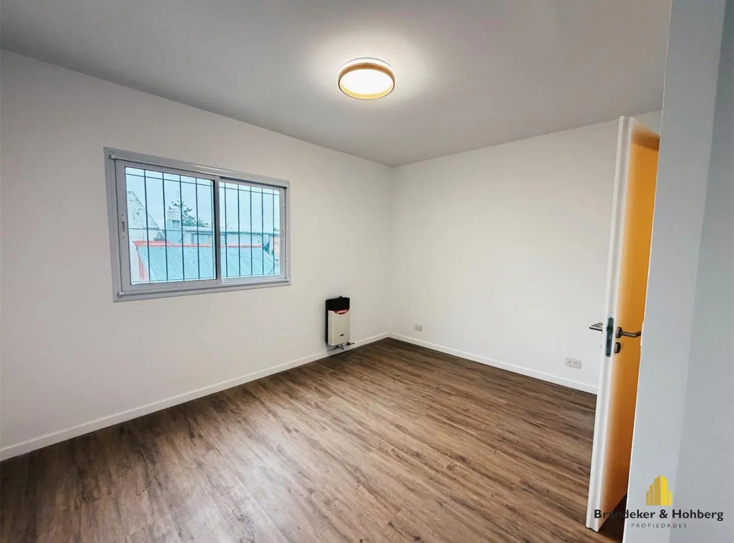 Tríplex 4 Ambientes a Estrenar con Jardín, Suite y Playroom - Munro 3