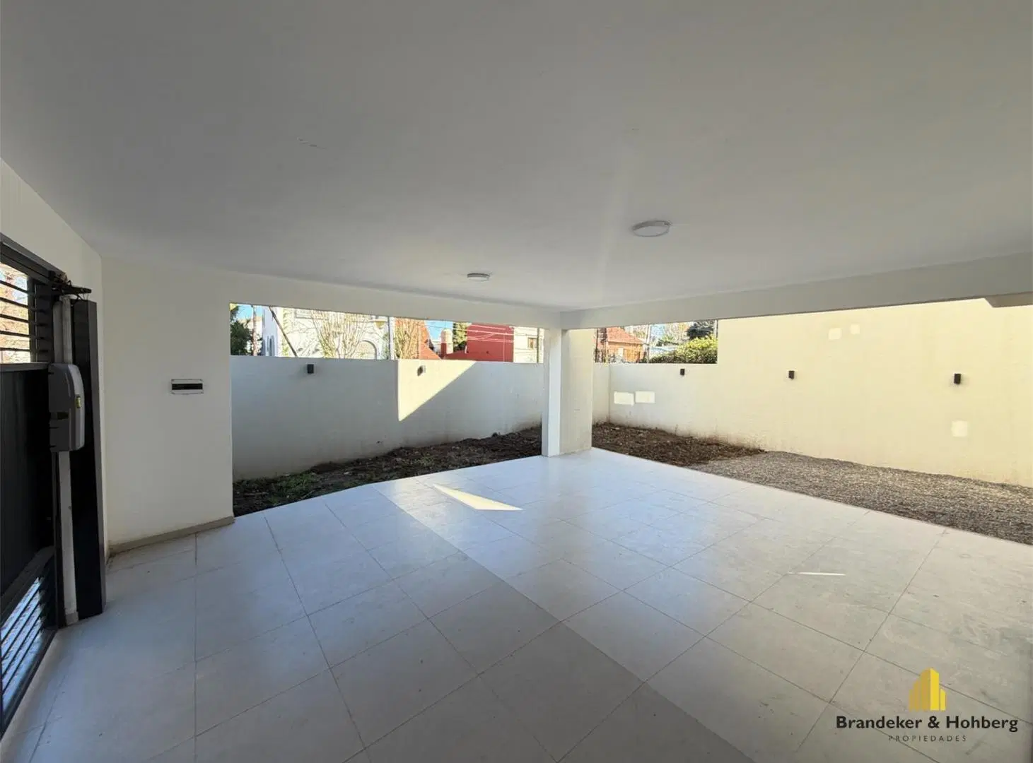 Dúplex 4 Ambientes a Estrenar con Cochera para Dos Autos, Jardín y Balcones – Tigre Centro. 4