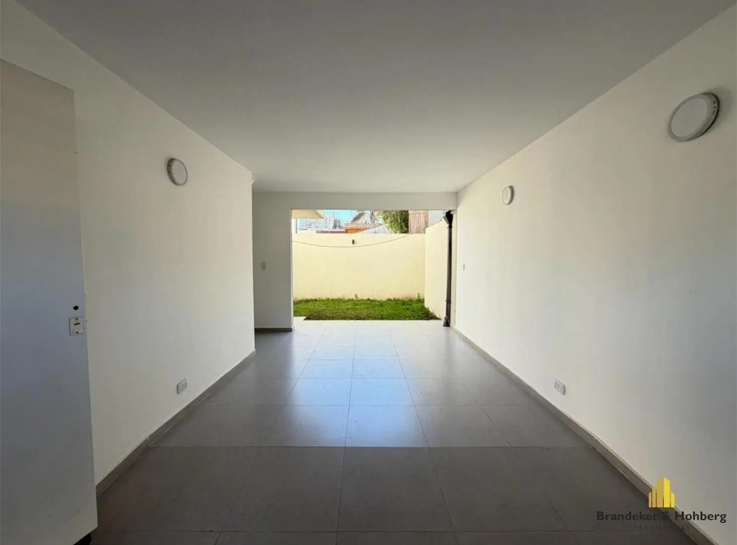 Dúplex 2 Ambientes a Estrenar con Cochera, Jardín y Balcones – Tigre Centro 2