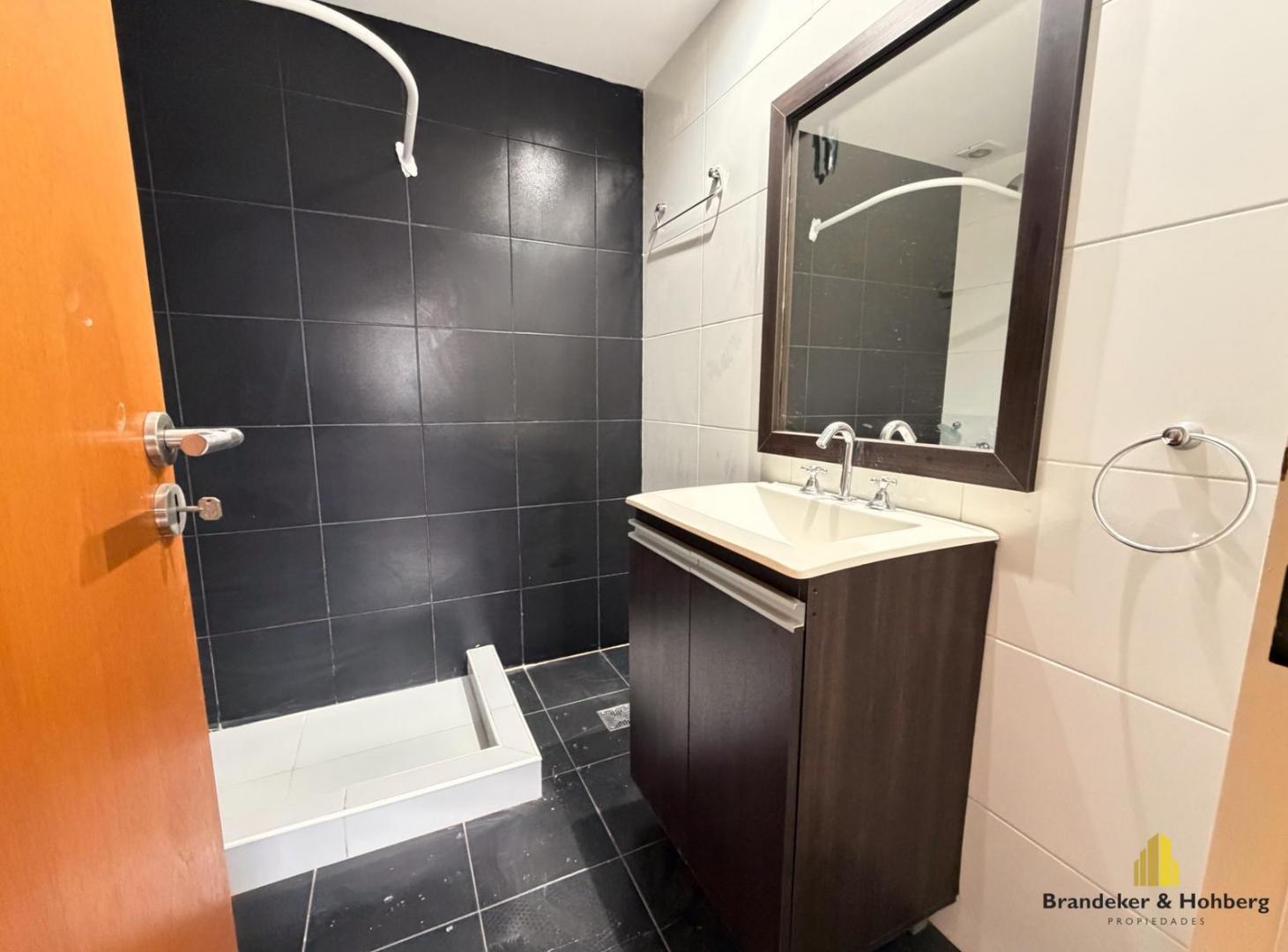 Foto de Impecable Triplex 3 ambientes con cochera y Patio. A pasos De Av. mitre, imagen 5