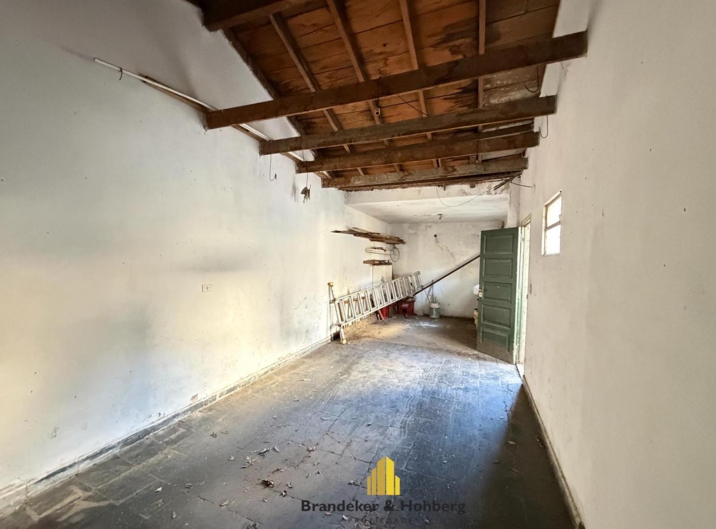 Foto de Casa en venta a refaccionar – 15,30 De frente × 13,95 m – A 2 cuadras, imagen 5