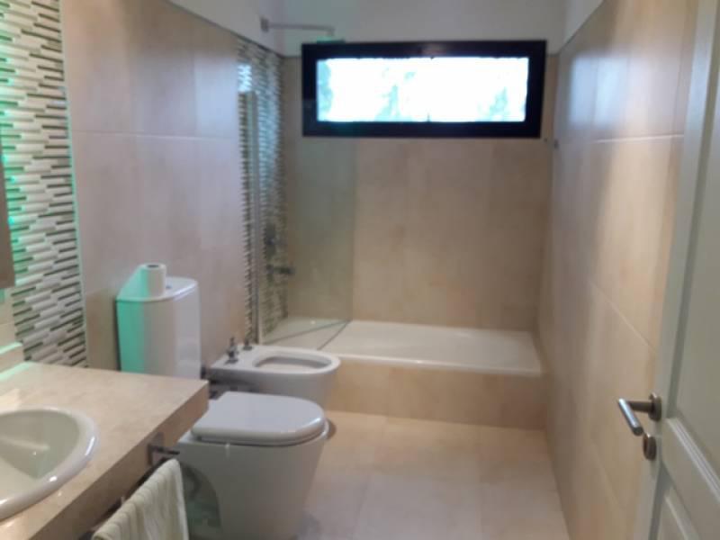 Foto de AREA 60-LA VICTORIA POLO COUNTRY CLUB-EXCELENTE CASA ESTRENAR, imagen 5