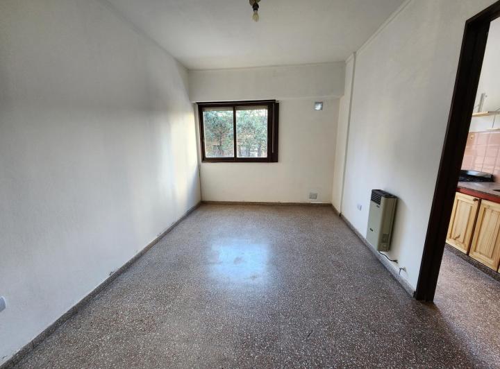 4 e/ 59 Y 60-DTO FTE-BALCÓN-LAV SEPARADO- 1 DORM C/PLACARD 4