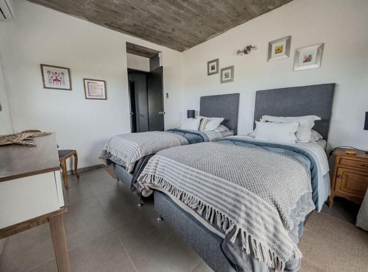Foto de Hermosa casa de 5 dormitorios en Montoya alquiler, imagen 2