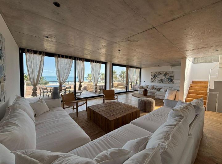 Foto de Apartamento en alquiler en el centro de Manantiales, imagen 1