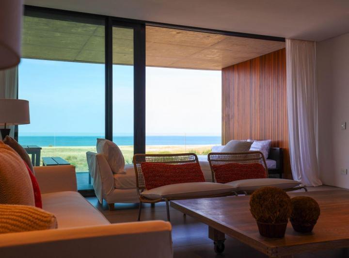 Foto de The Colette en alquiler, sobre la playa en Manantiales, imagen 1