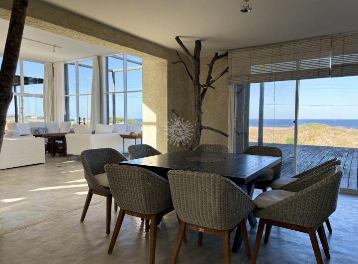 Foto de Casa en alquiler primera linea al mar Montoya 4 dormitorios, imagen 4