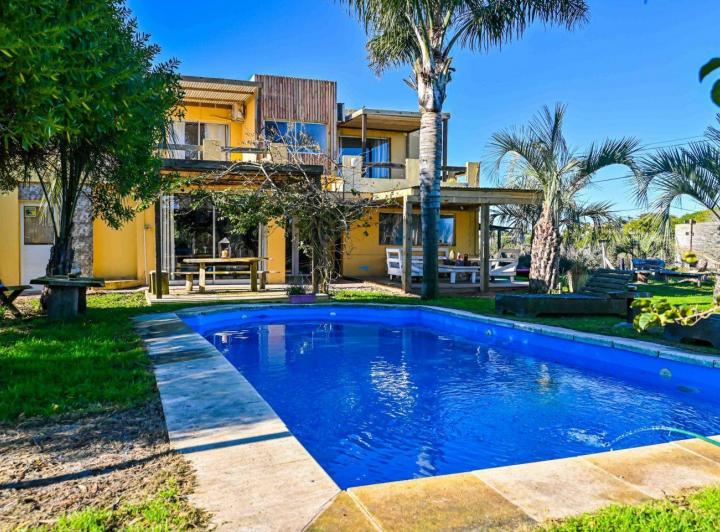Casa del Águila en Alquiler  6 Dormitorios, Piscina y Gym 3