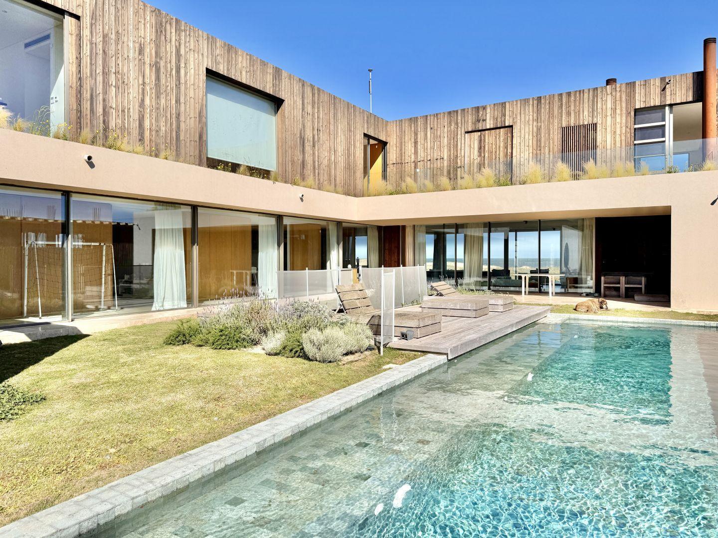 Casa sobre la playa en alquiler