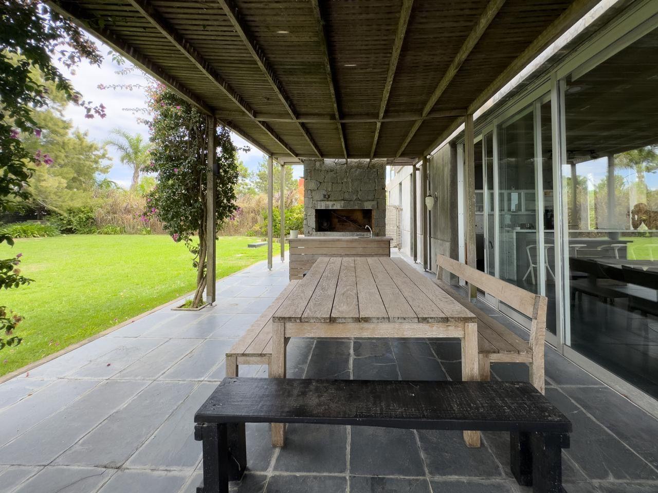 Foto de Moderna casa en Rincón del Indio Punta del Este, imagen 3