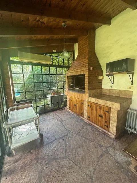Olivos alquiler chalet 5 amb con pileta 2