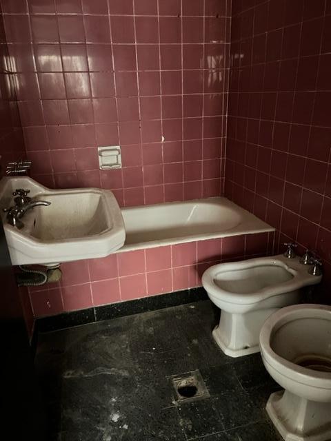 Foto de REAL OPORTUNIDAD DE 2 AMBIENTES A MEJORAR ALMAGRO APTO PROFESIONAL, imagen 4