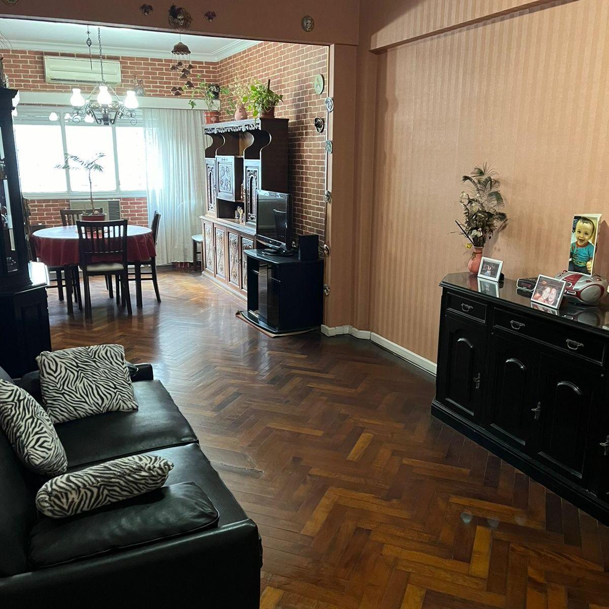 Foto de Departamento 3 Amb C/dep Segundo Piso Por Escalera Con Amplia Terraza, imagen 3