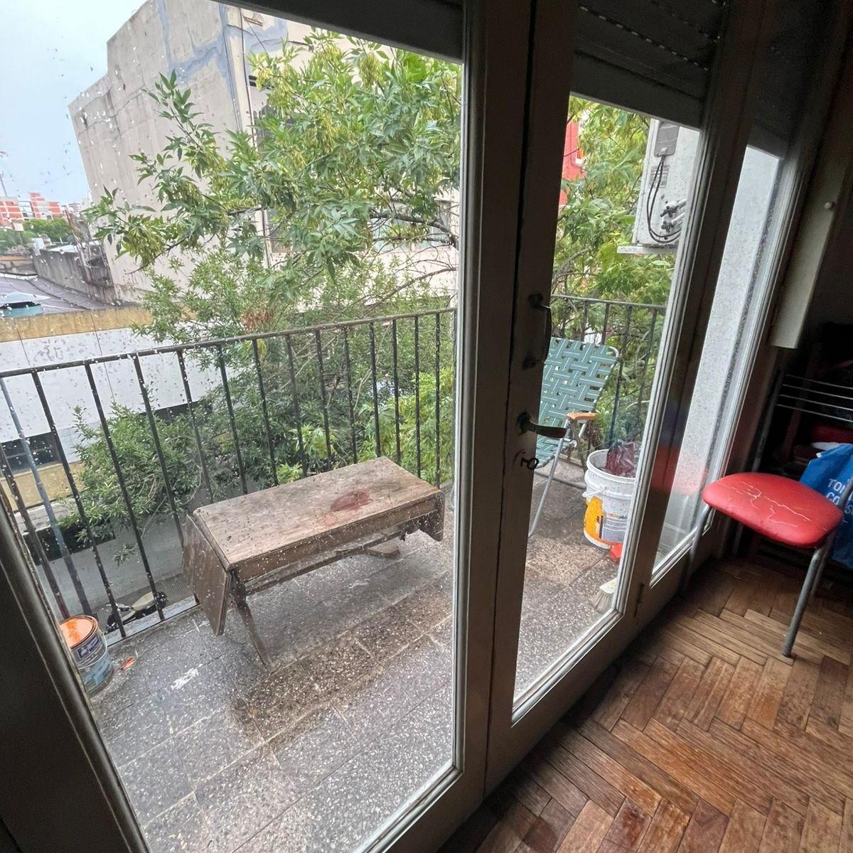 Foto de ¡Oportunidad! Venta de Departamento de 4 Ambientes con Balcón en, imagen 5