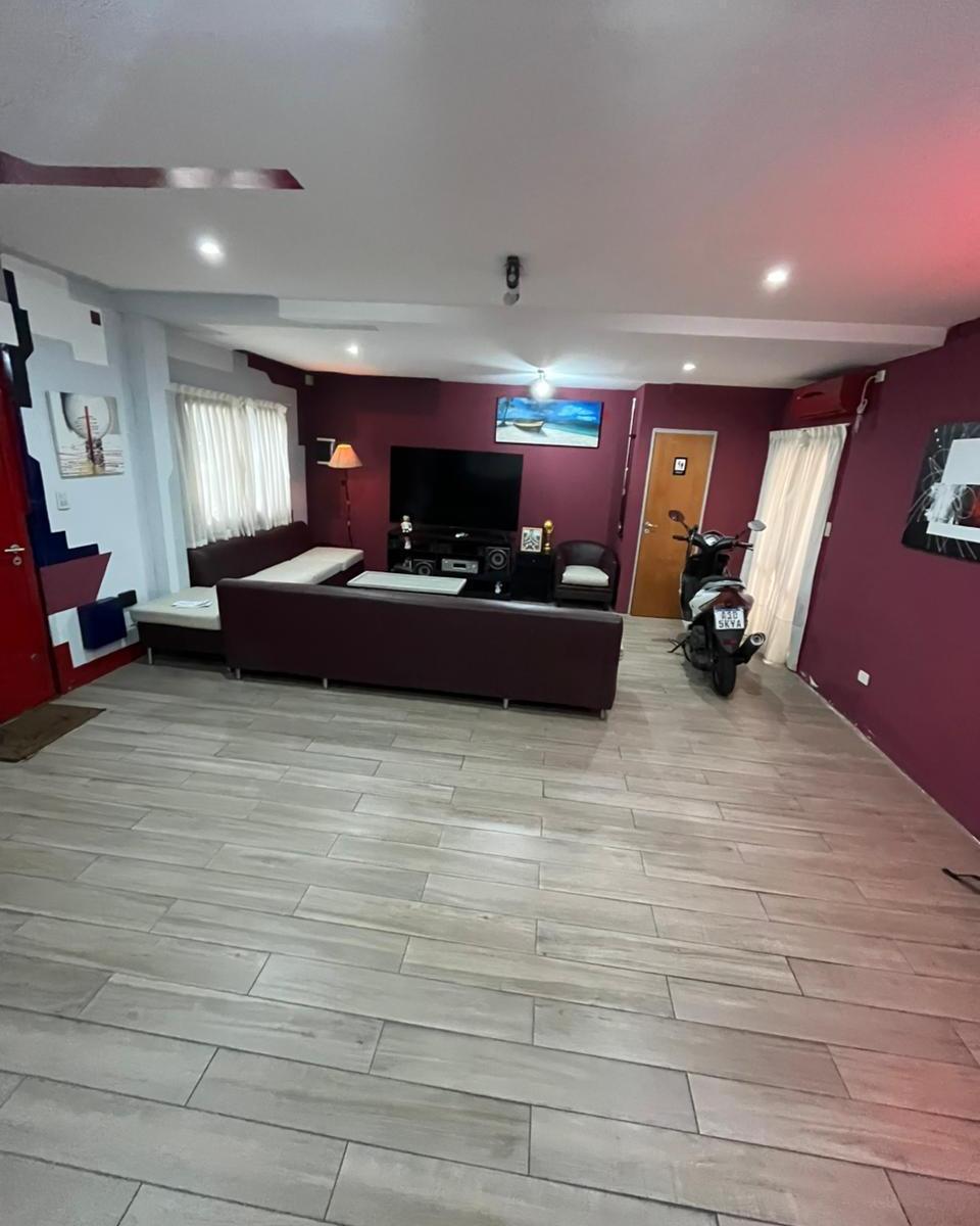 Casa/ph 5 Ambientes Cochera Jardín - Piscina Venta Parque Cha 5
