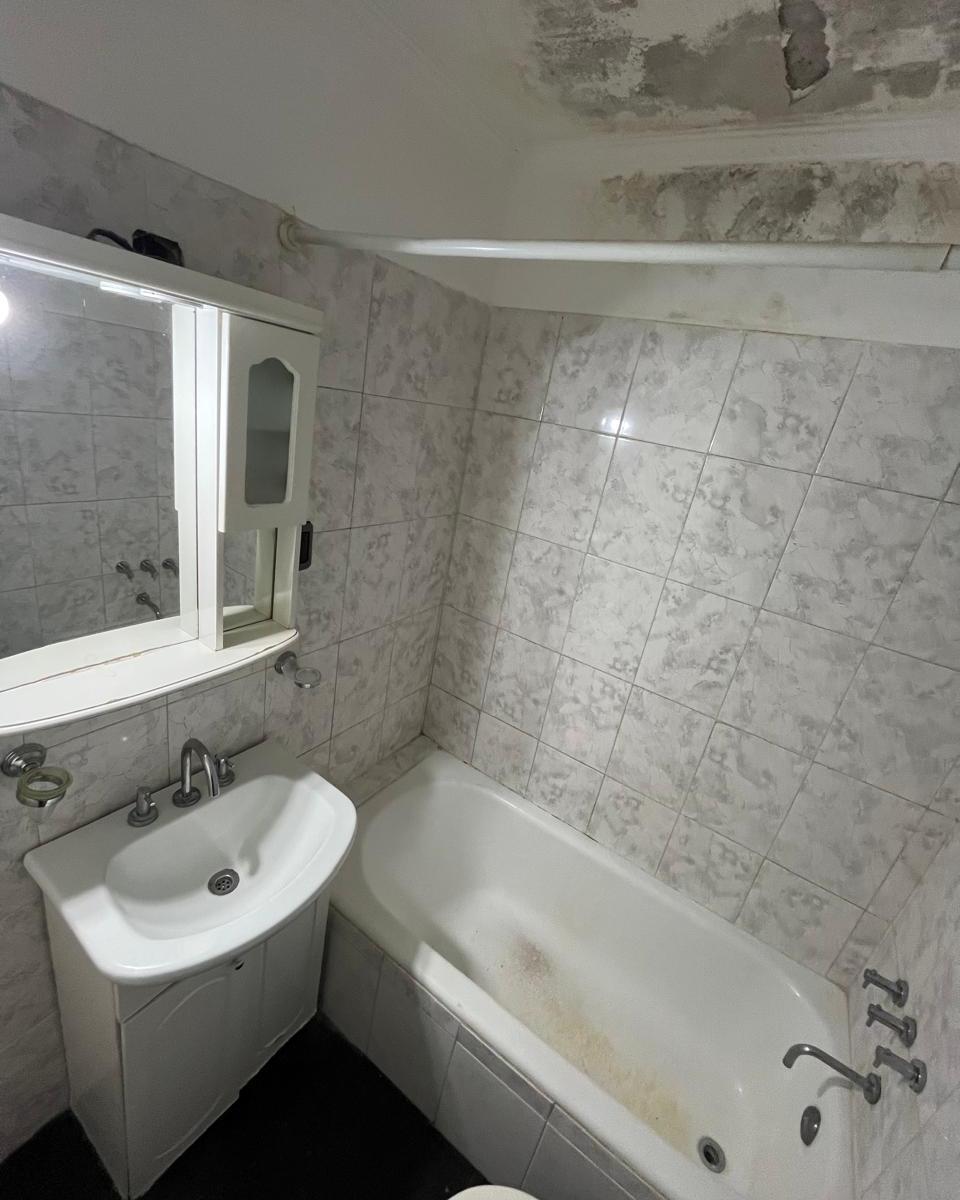 Foto de DEPARTAMENTO 2 Ambientes - EXCELENTE ESTADO – MUY AMPLIO, imagen 2