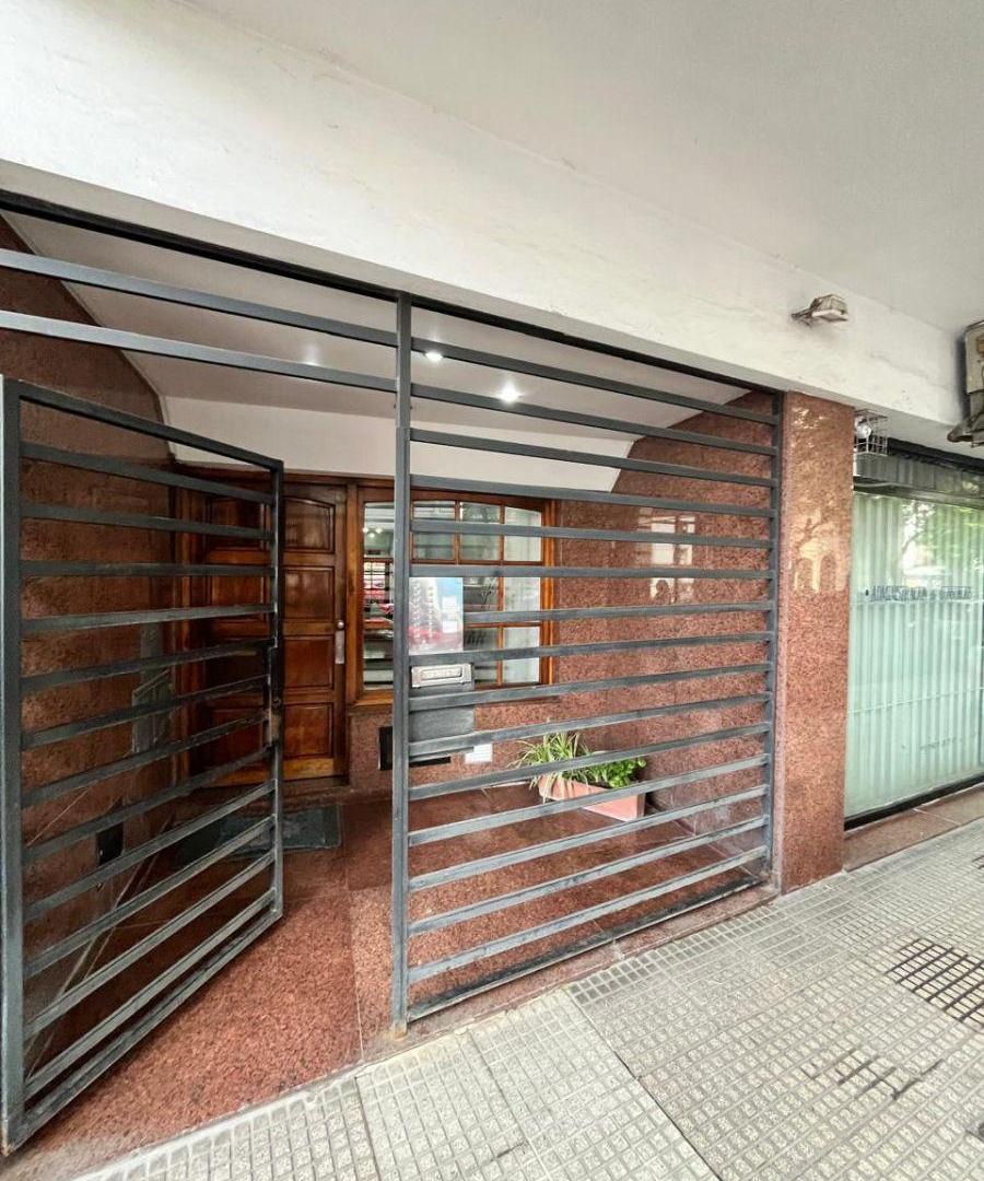Foto de Venta Semipiso 3 Ambientes Con Balcón Al Frente Almagro, imagen 4