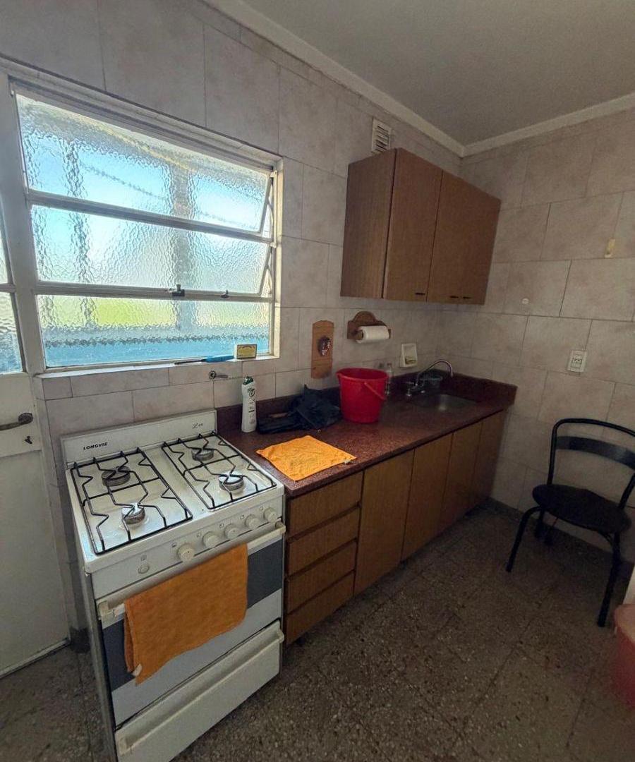 Foto de 2 Ambientes Al Frente Con Balcón Excelente Estado Almagro, imagen 5