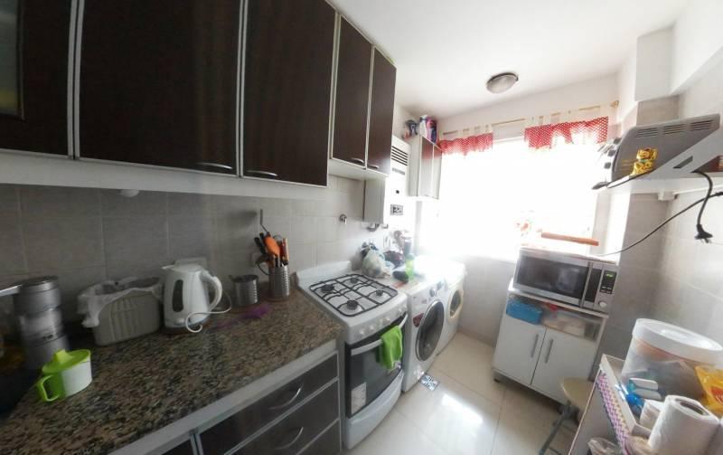 Departamento 4 Ambientes Al Frente con Balcón, Baulera y Espacio Guarda - Coche 2