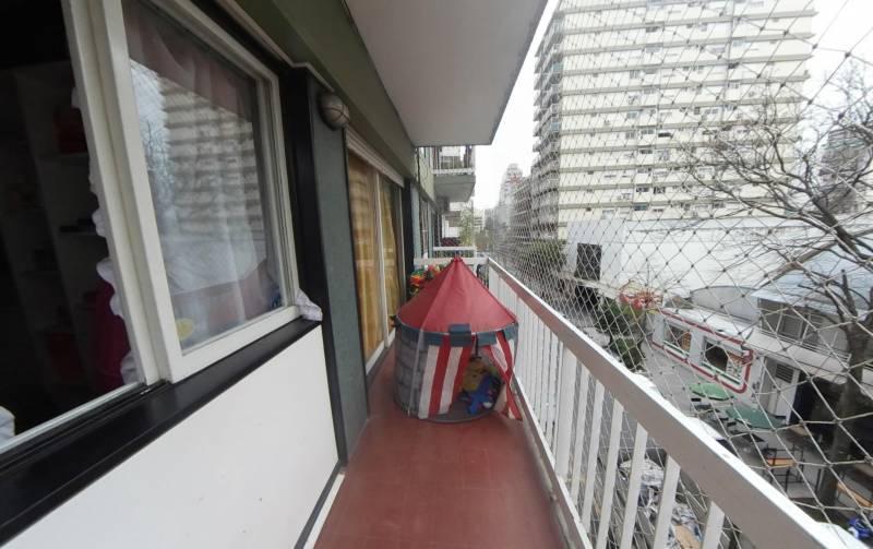 Departamento 4 Ambientes Al Frente con Balcón, Baulera y Espacio Guarda - Coche 5