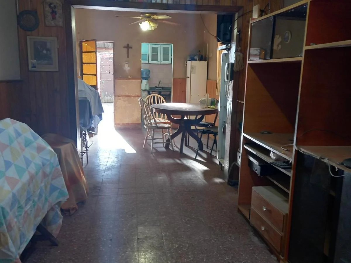 Excelente Posibilidad de Inversión, Posibilidad de 5 Unidades en Block en Villa Pueyrredon 1