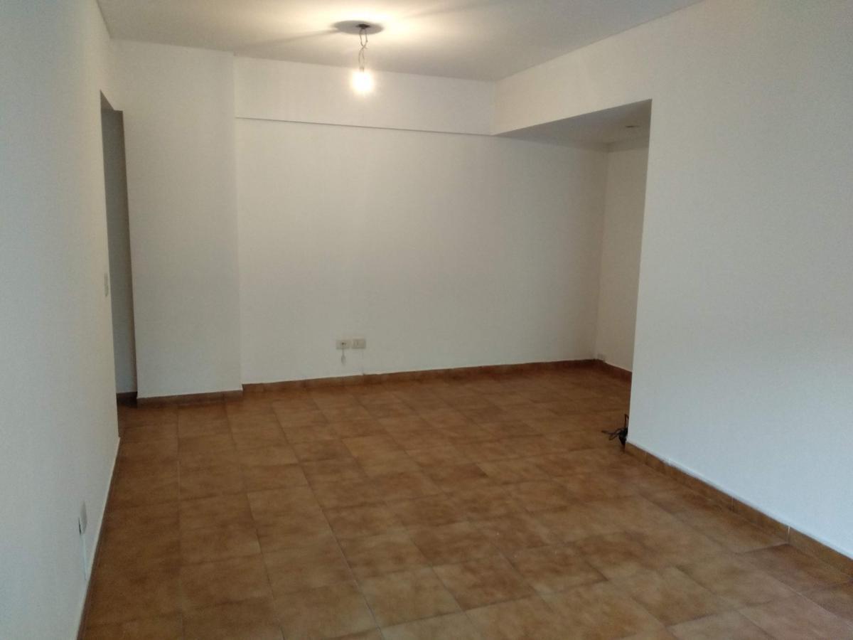 Foto de 3 ambientes en alquiler al frente con cochera, imagen 2