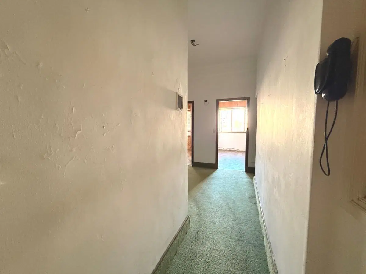 3 ambientes(con dependencia) Amplio Semipiso de 88m² - INMEJORABLE UBICACIÓN 2