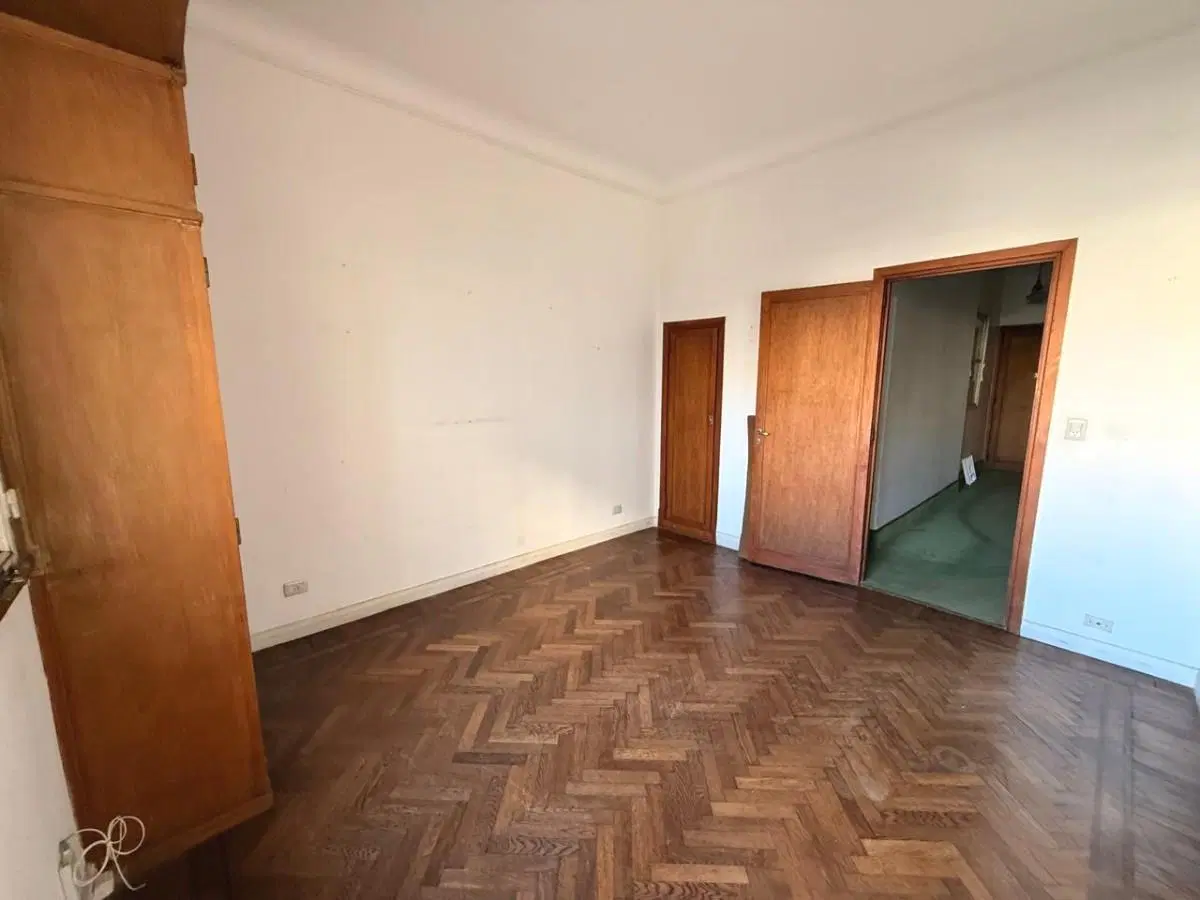 3 ambientes(con dependencia) Amplio Semipiso de 88m² - INMEJORABLE UBICACIÓN 3