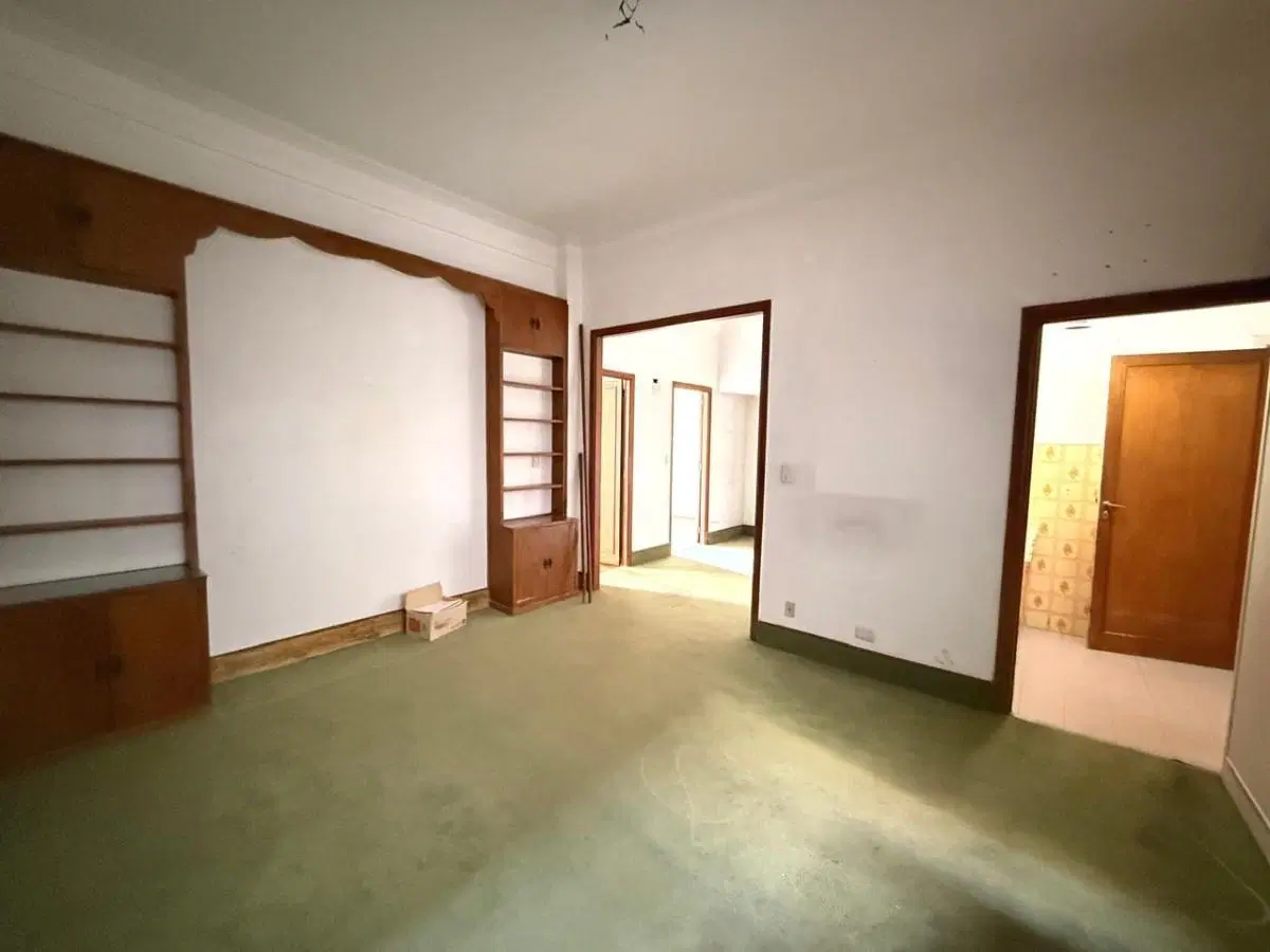 3 ambientes(con dependencia) Amplio Semipiso de 88m² - INMEJORABLE UBICACIÓN 4