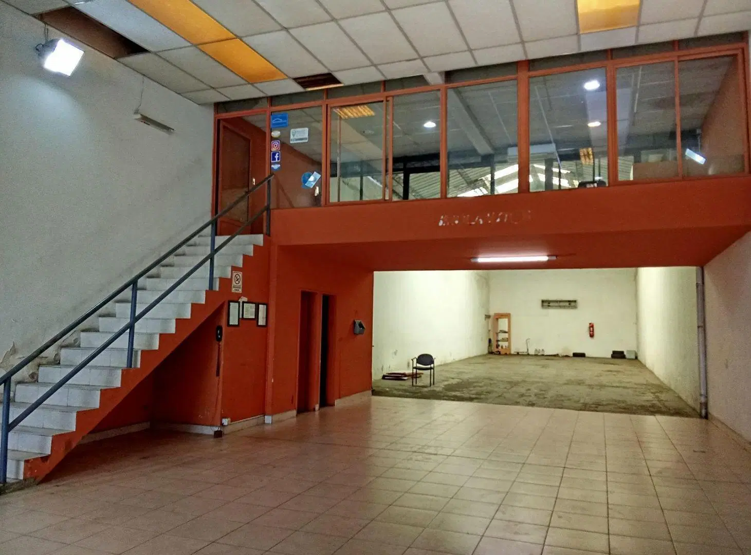 TERRENO EN VENTA PARQUE CHACABUCO!! LOCAL COMERCIAL// GALPON// DEPOSITO 5
