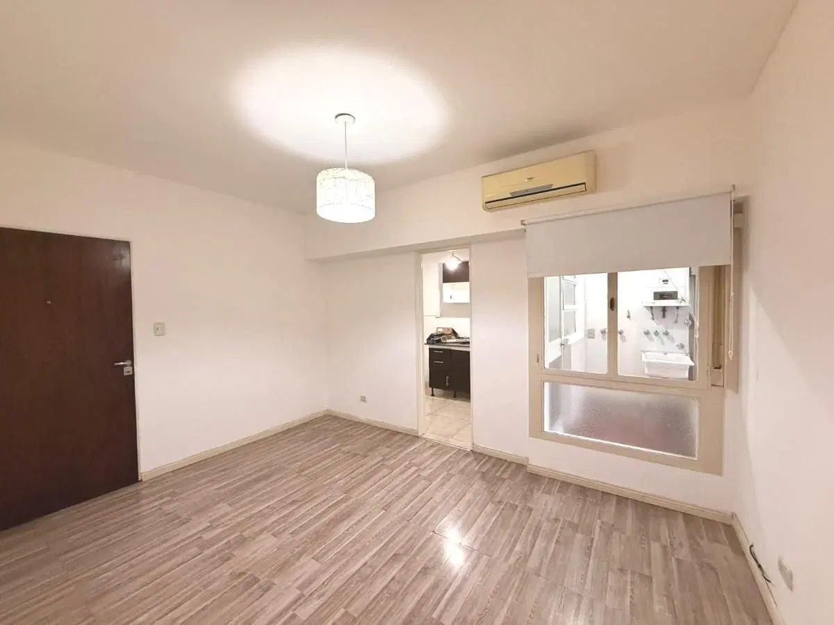 departamento EN ALQUILER  2 ambientes a metros del subte en VILLA URQUIZA 4