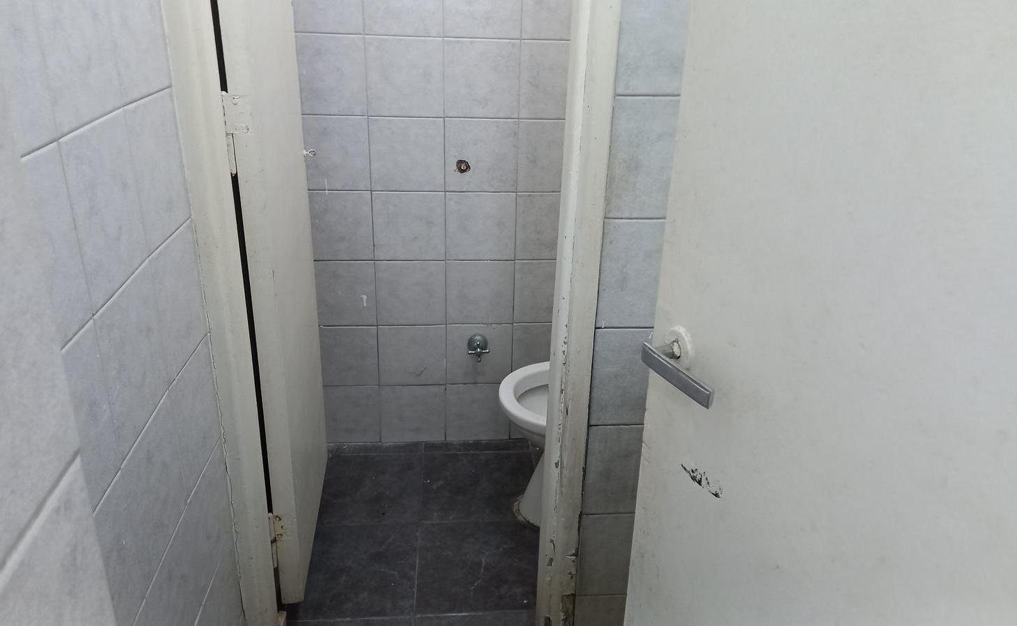 Foto de Local Comercial en Venta!! 52MTS2 Balvanera, imagen 4