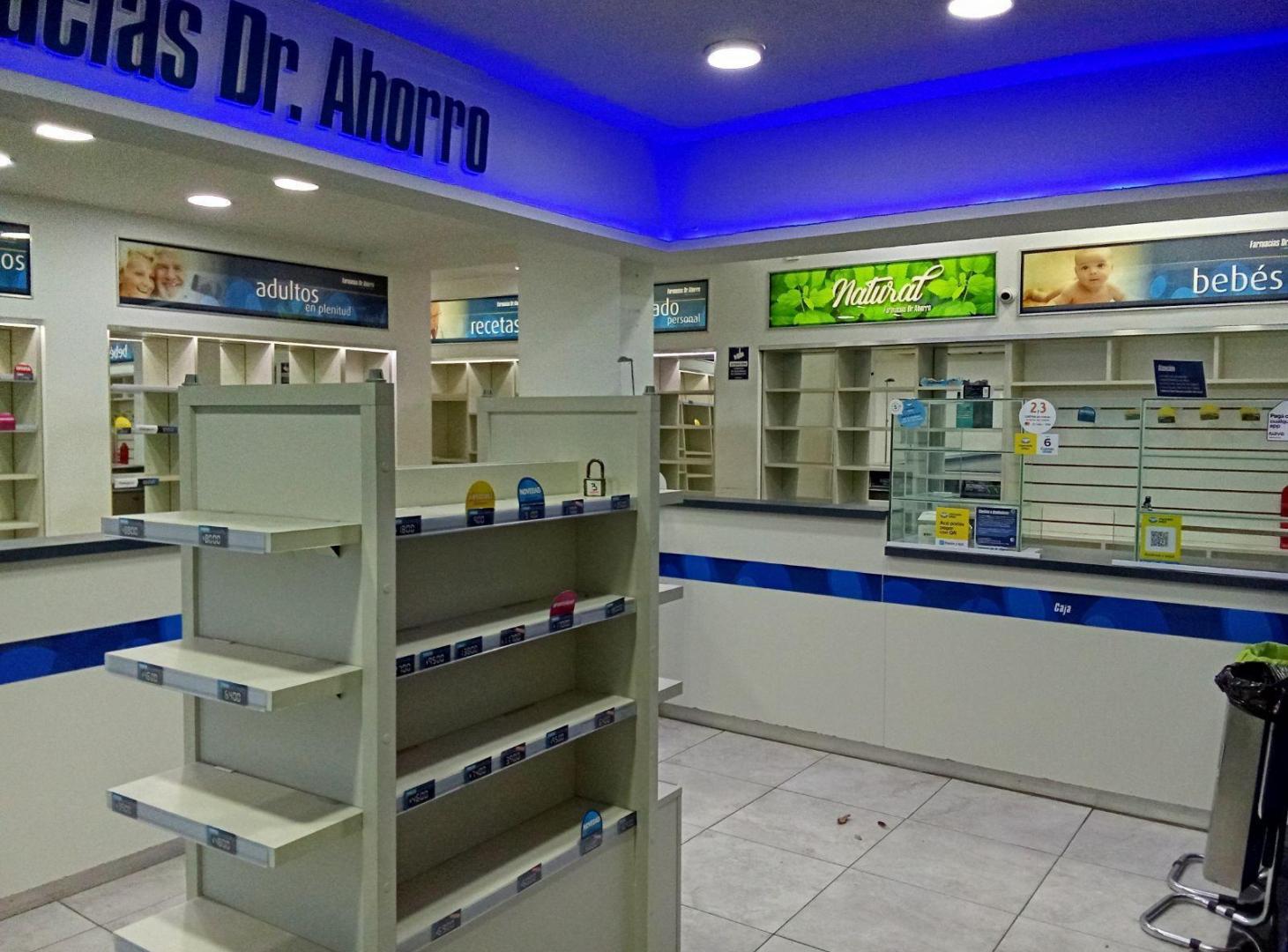 Amplio local comercial en alquiler en Villa urquiza, sobre avenida Monroe!! Oportunidad, apto para t