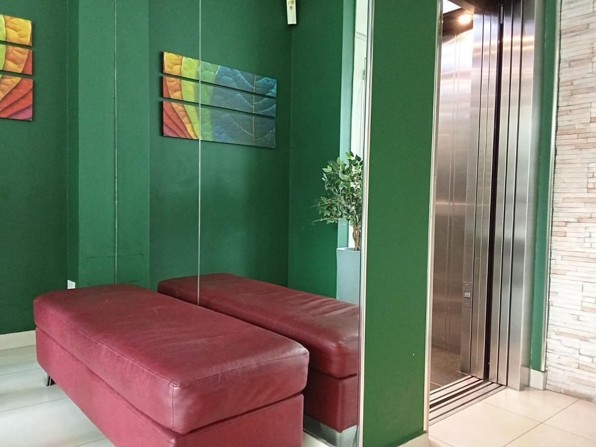 Foto de Departamento en venta de 3 ambientes con balcón al frente en Villa, imagen 2