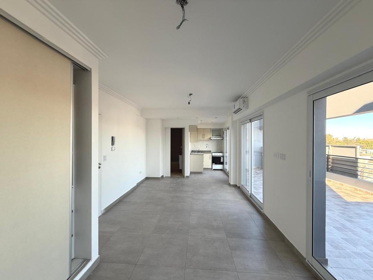 Foto de Departamento 1 ambiente al frente con balcón terraza- Parque Chas- Venta, imagen 4
