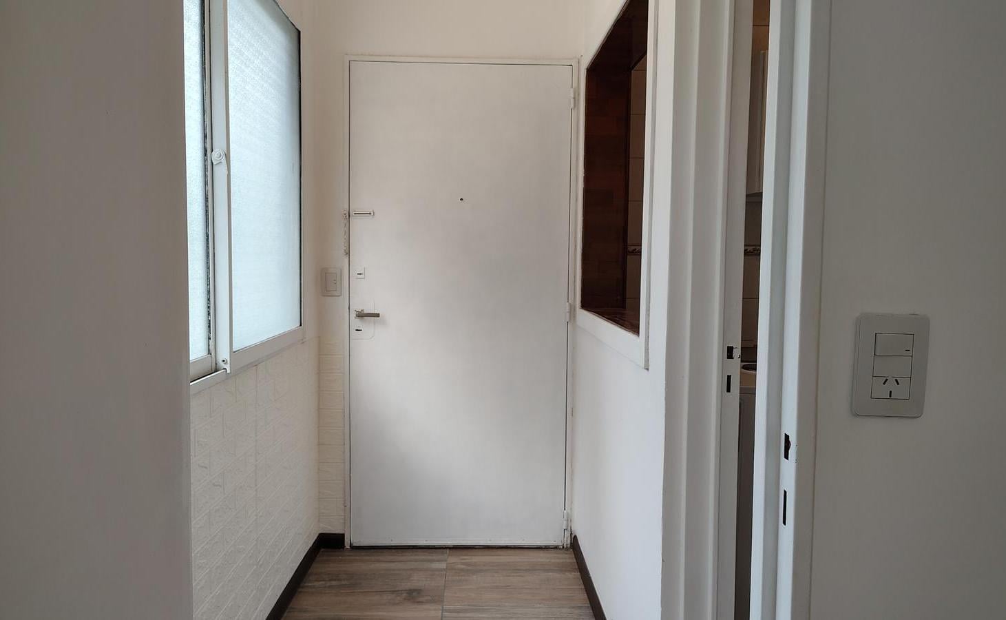 Foto de Departamento monoambiente al frente en alquiler. 1 ambiente Villa Del, imagen 3