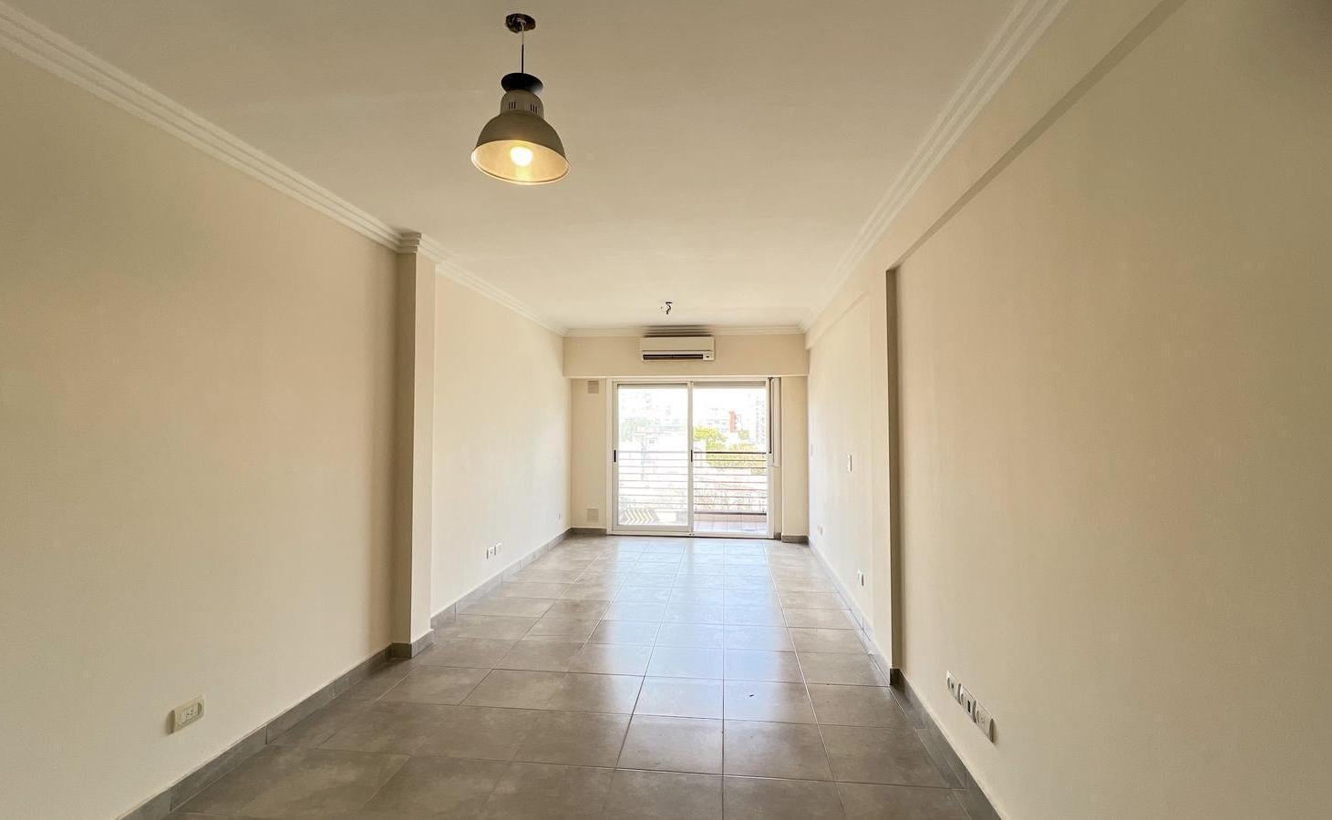 Foto de Departamento 1 ambiente al frente con balcón en Floresta APTO CREDITO!!!, imagen 2