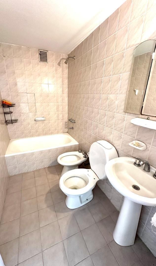Departamento en Venta en Avellaneda, G. B. a. Zona Sur, Argentina 4