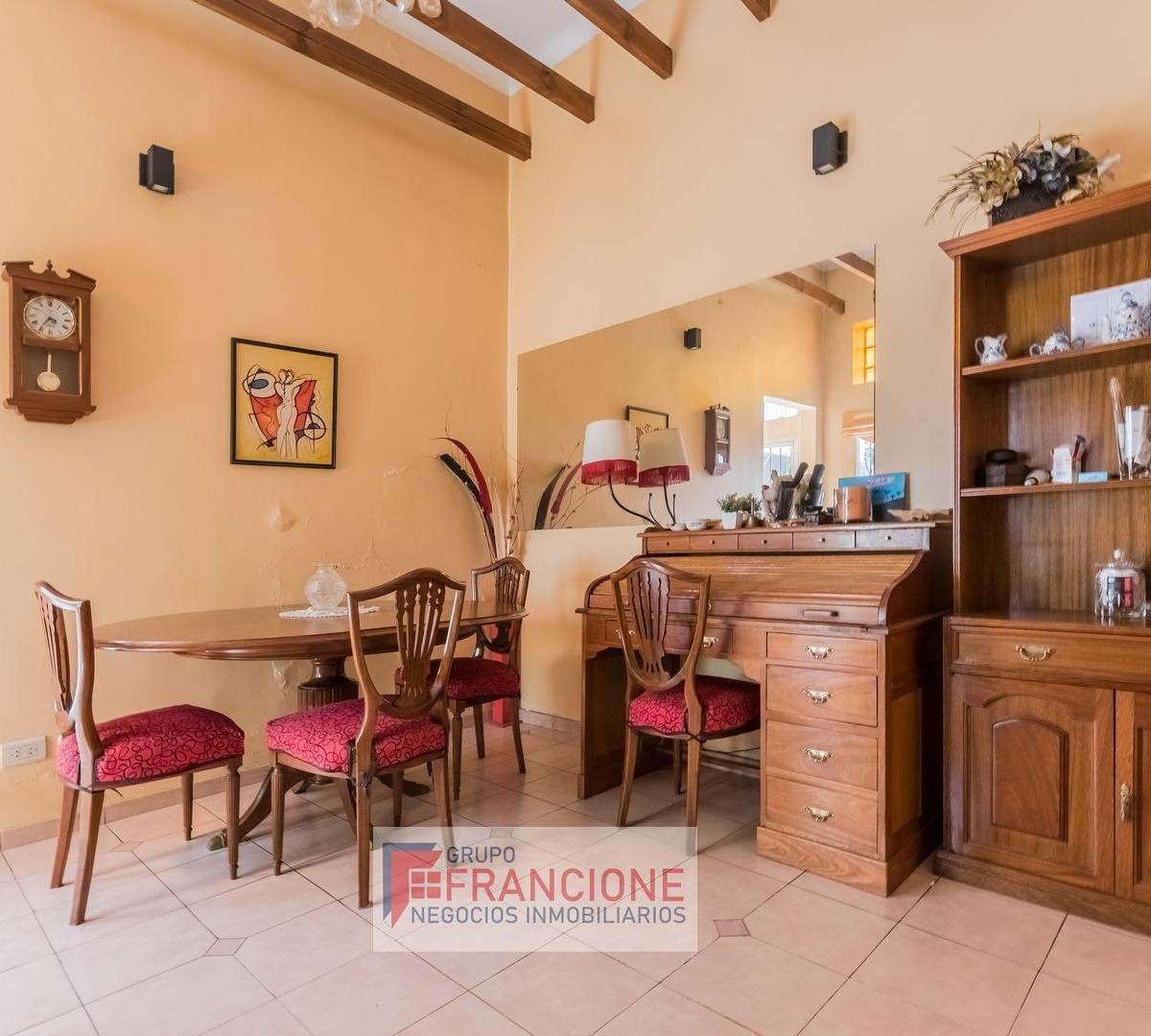Casa 6amb Lote Propio C/coch. Velez Sarfield 1