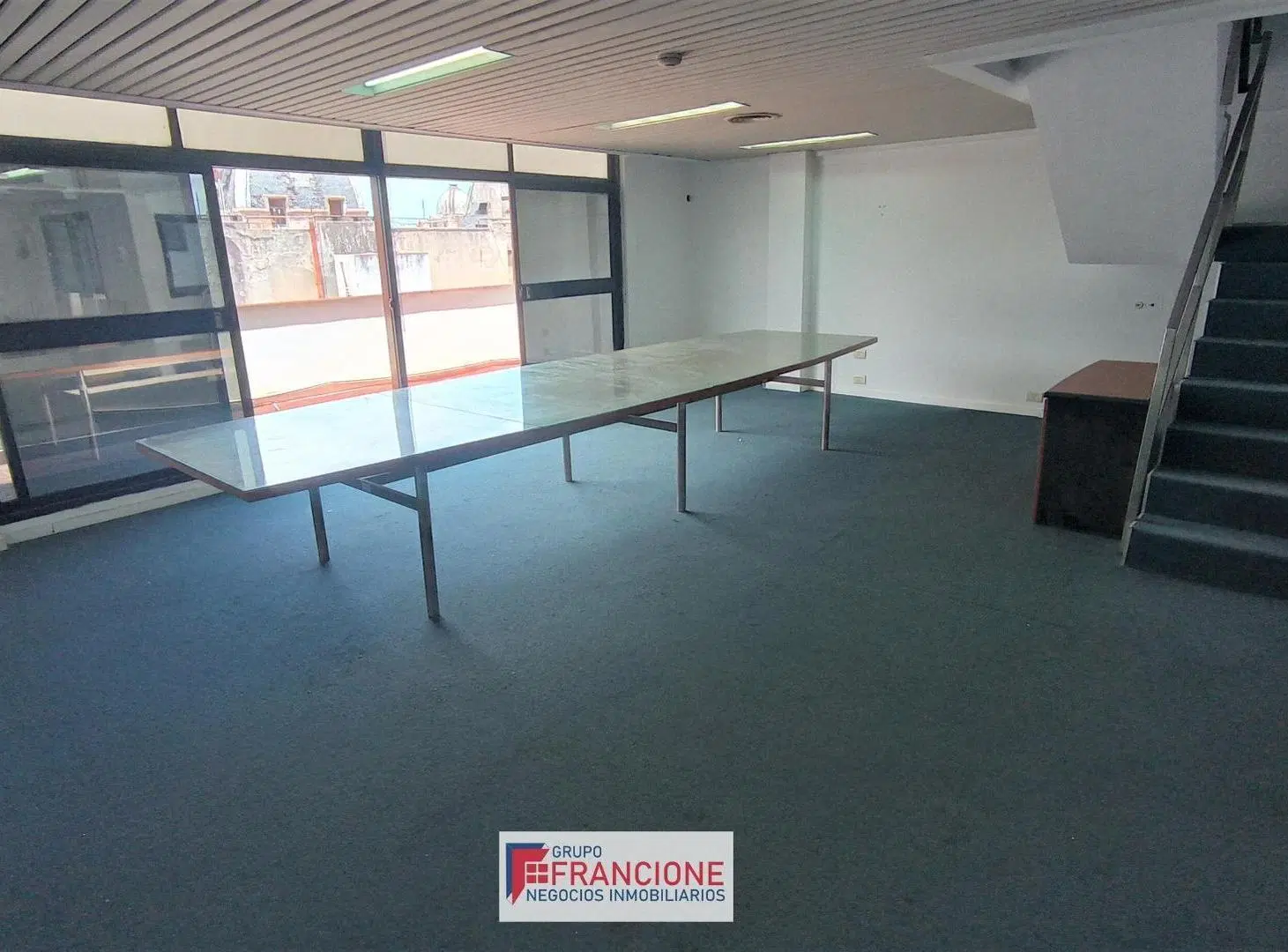 Oficina a la venta, 2 cocheras, Microcentro. 4