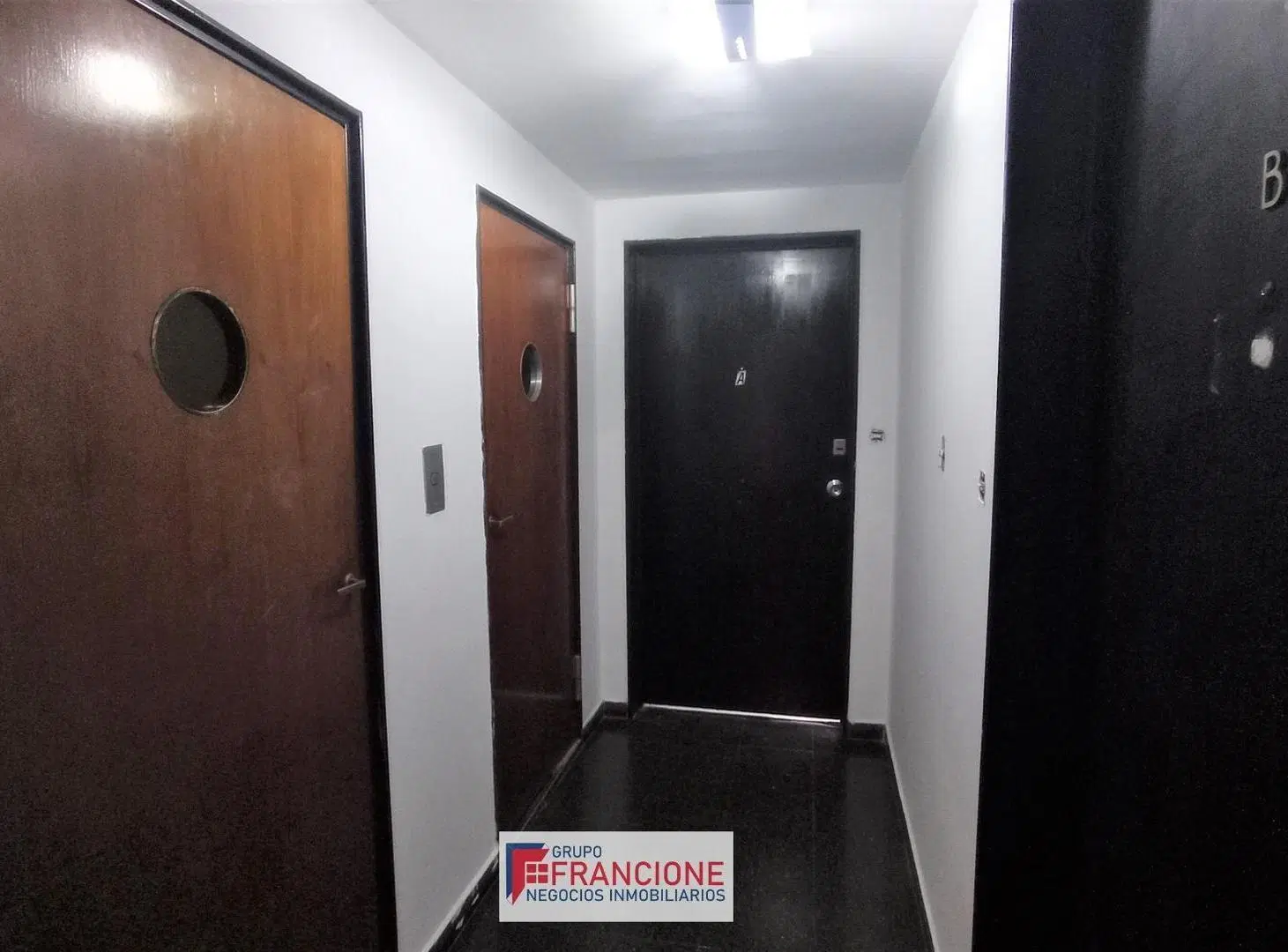 Hermosa Oficina a la venta y cochera, Microcentro. 1