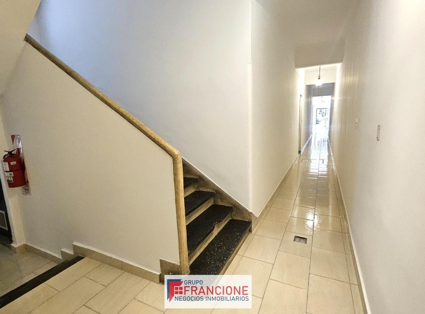 Foto de Amplio Depar 3 Amb c/Baño servicio. Villa Crespo. Excelente, imagen 3