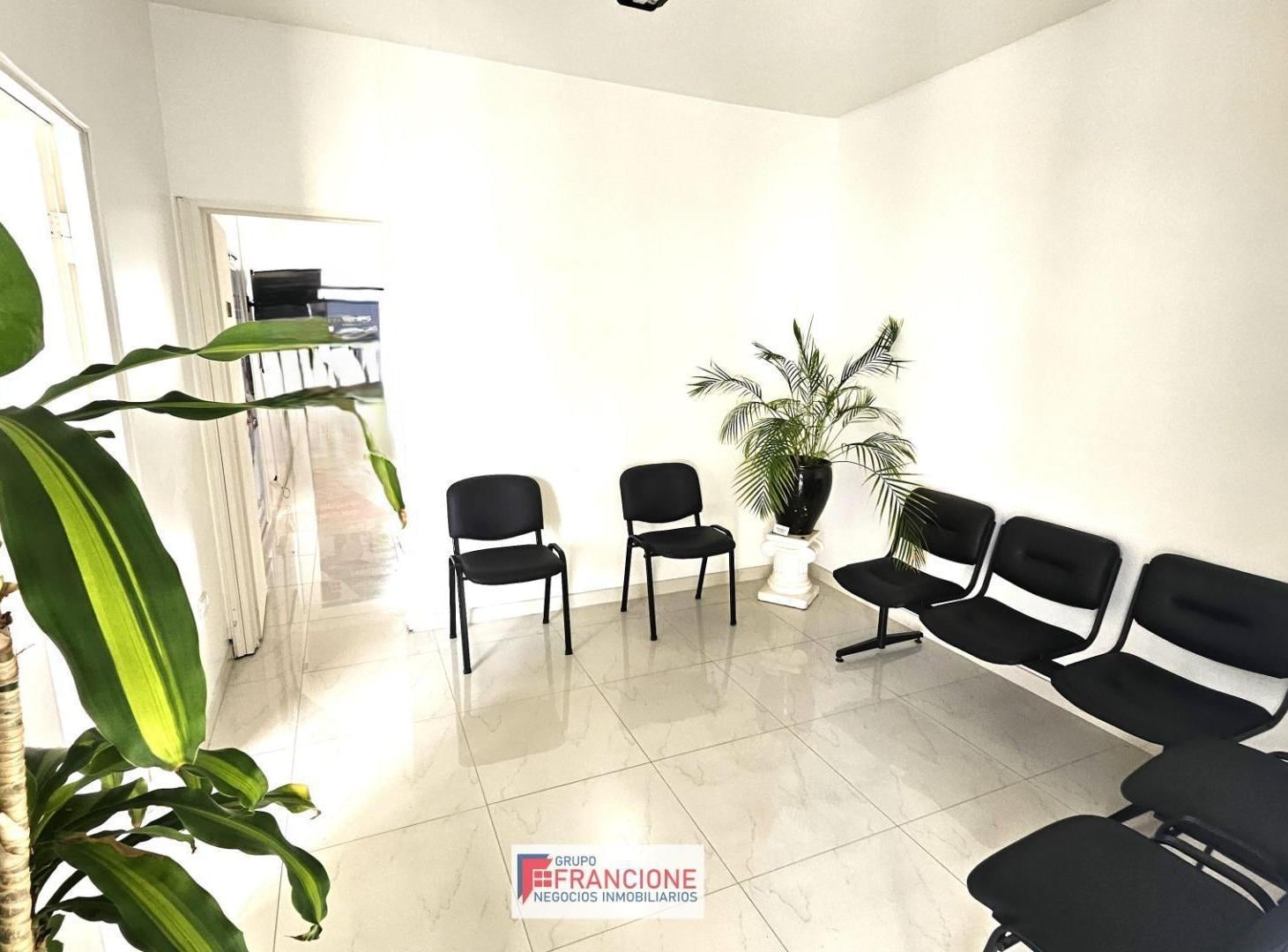 Foto de Hermosa Oficina a la venta y 2 cocheras, Microcentro., imagen 4