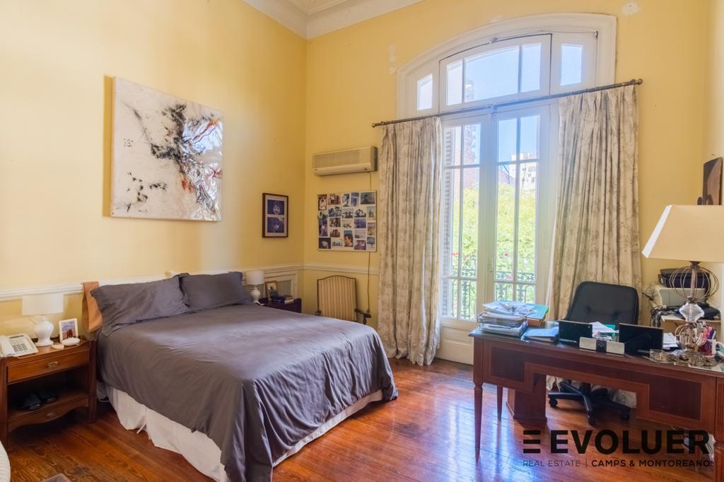 Magnífica Casa de Estilo Para Vivienda, Oficinas o Desarrollo en Barrio Norte 3
