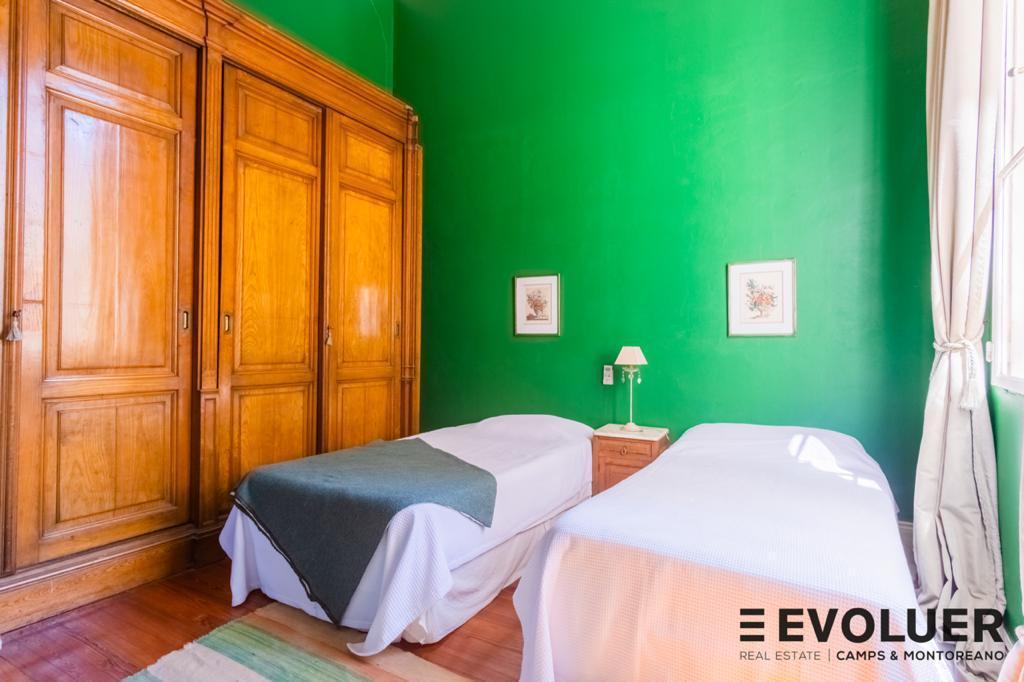 Magnífica Casa de Estilo Apta Para Desarrollo Inmobiliario en Barrio Norte 4