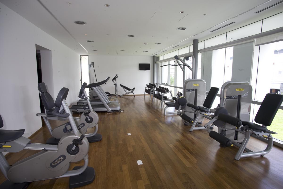 Oficina 580 m². 10 Cocheras. Amoblada y Equipada. Torre Intecons. 4