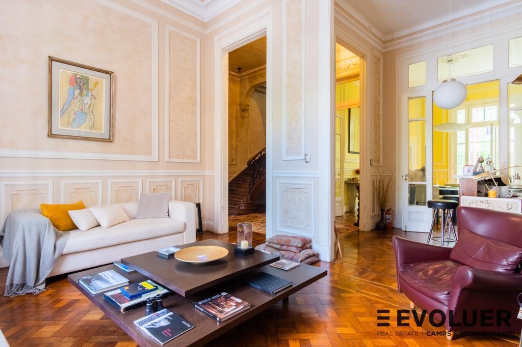Magnífica Casa de Estilo Ideal Oficinas o Desarrollo Inmobiliario en Barrio Norte 3