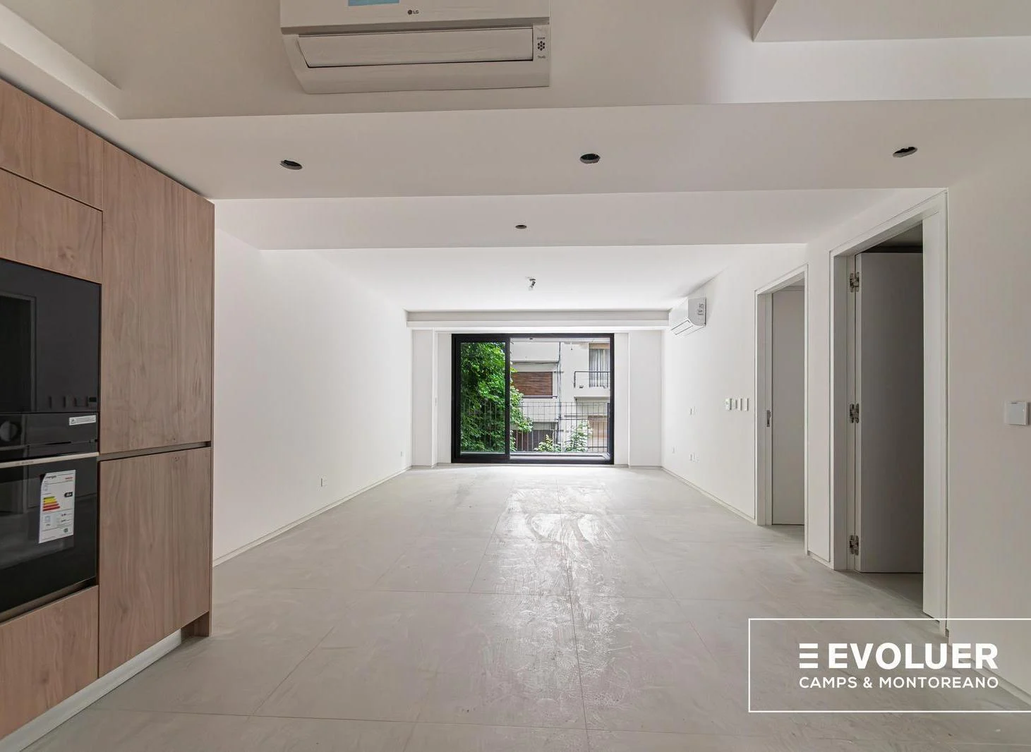 Alquiler departamento de 2 dormitorios en suite. Quintana 281. Recoleta.
