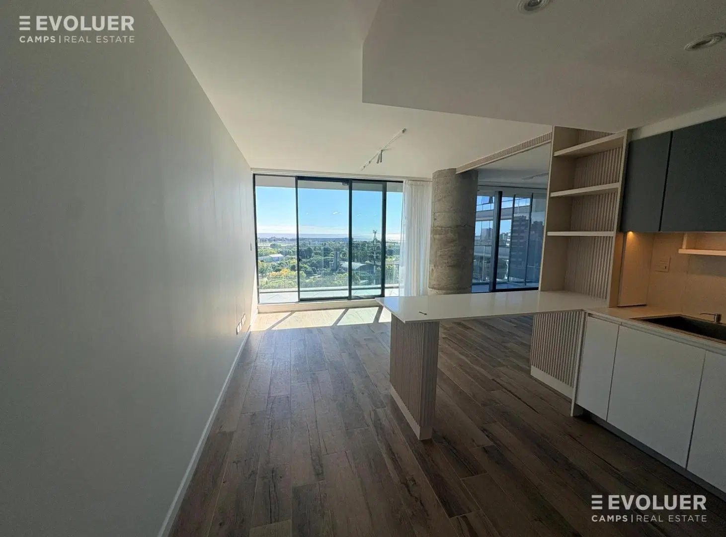 Quantum Bellini Libertador  - Alquiler 3 ambientes  con cochera - amenities - piso alto. Núñez 3